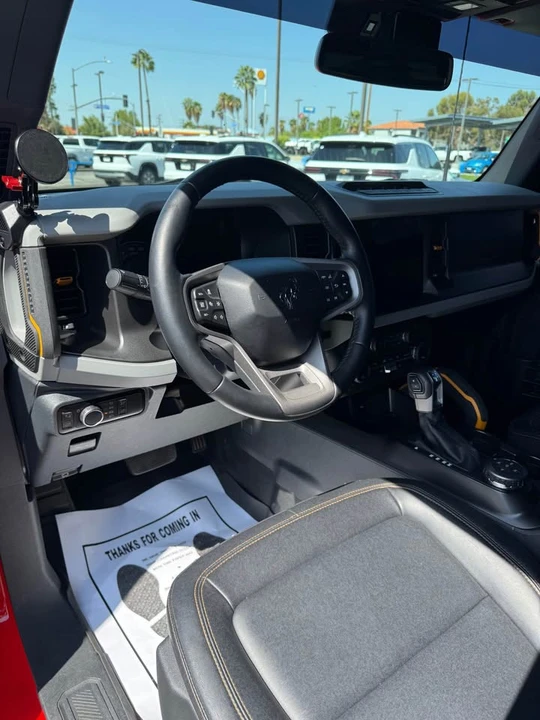 2023 Ford Bronco 6th Gen - Image 4 of 10