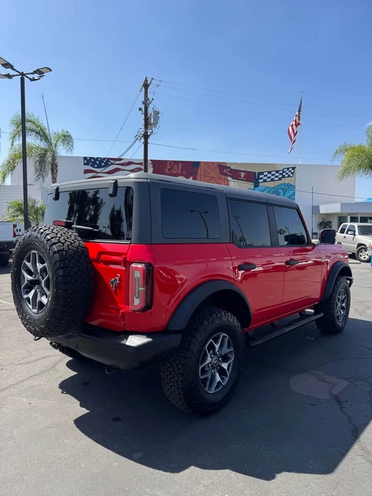 2023 Ford Bronco 6th Gen - Image 8 of 10
