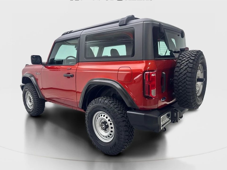 2023 Ford Bronco 6th Gen - Image 9 of 31