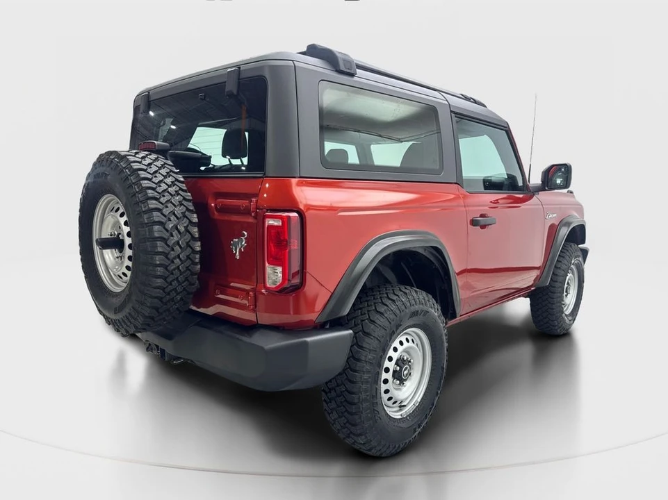 2023 Ford Bronco 6th Gen - Image 6 of 31