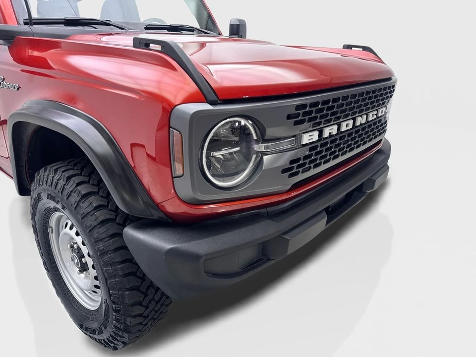 2023 Ford Bronco 6th Gen - Image 17 of 31