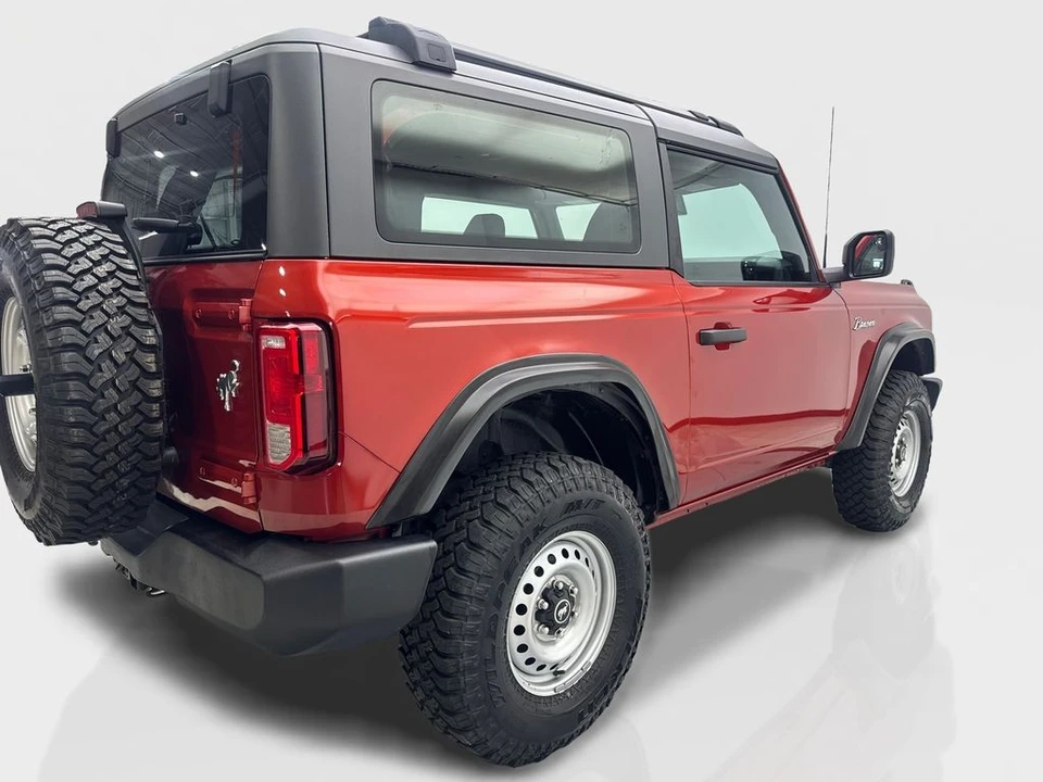 2023 Ford Bronco 6th Gen - Image 13 of 31