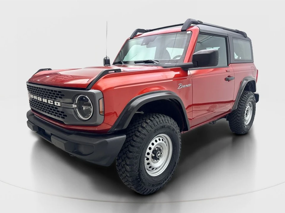2023 Ford Bronco 6th Gen - Image 2 of 31