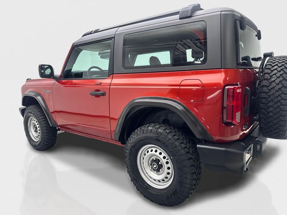 2023 Ford Bronco 6th Gen - Image 14 of 31
