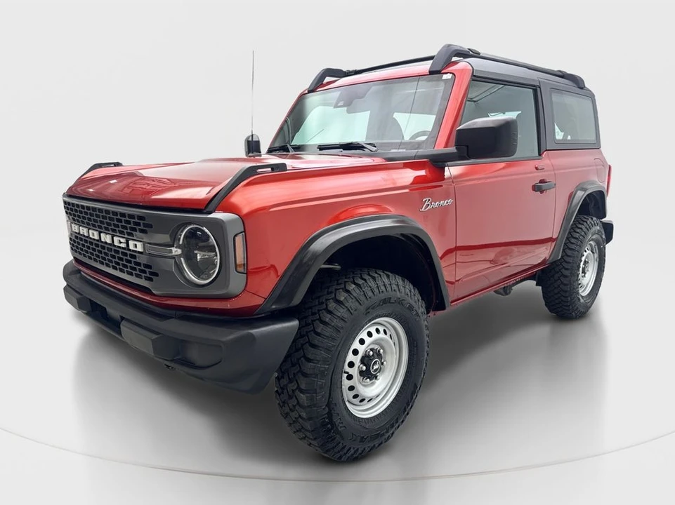 2023 Ford Bronco 6th Gen - Image 2 of 31