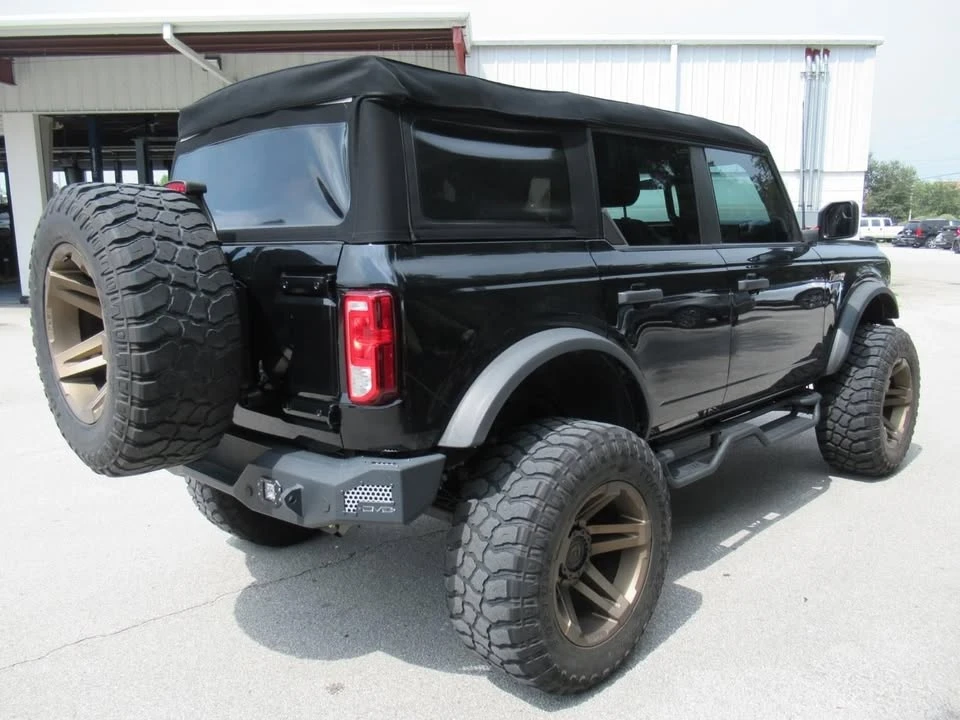 2023 Ford Bronco 6th Gen - Image 7 of 10