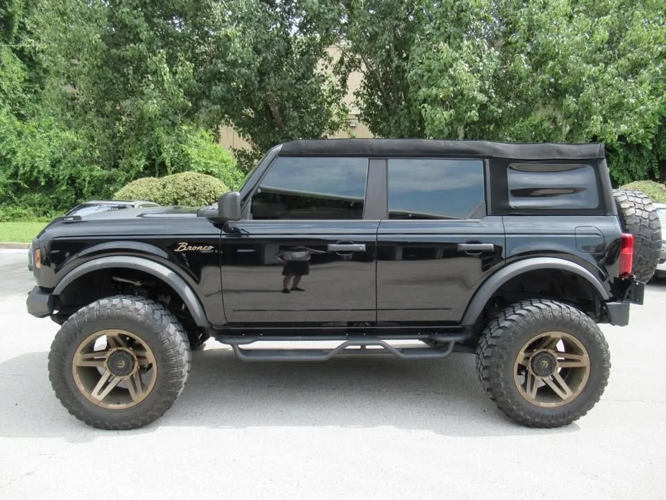 2023 Ford Bronco 6th Gen - Image 5 of 10