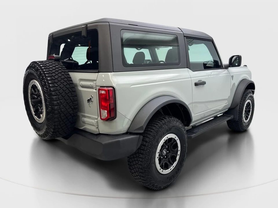 2023 Ford Bronco 6th Gen - Image 6 of 31