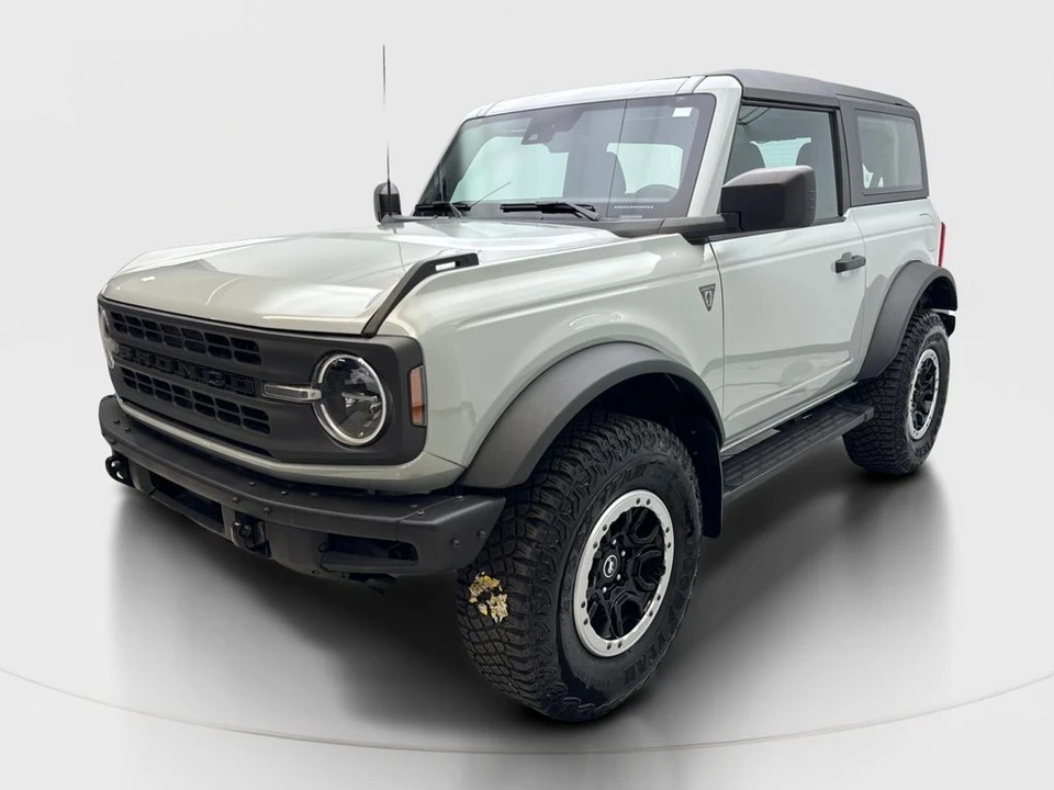 2023 Ford Bronco 6th Gen - Image 2 of 31
