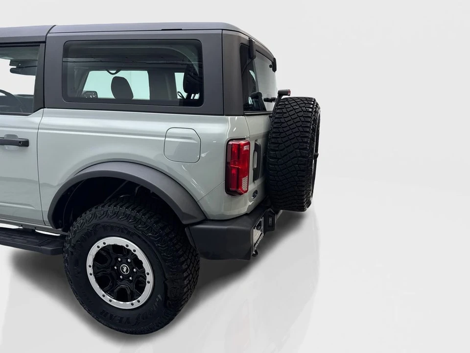 2023 Ford Bronco 6th Gen - Image 16 of 31