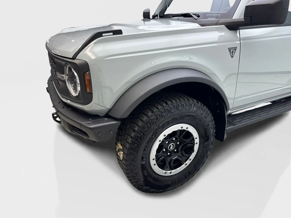 2023 Ford Bronco 6th Gen - Image 17 of 31