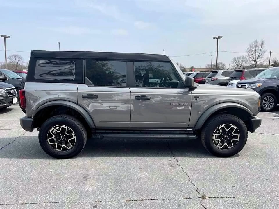 2023 Ford Bronco 6th Gen - Image 6 of 18
