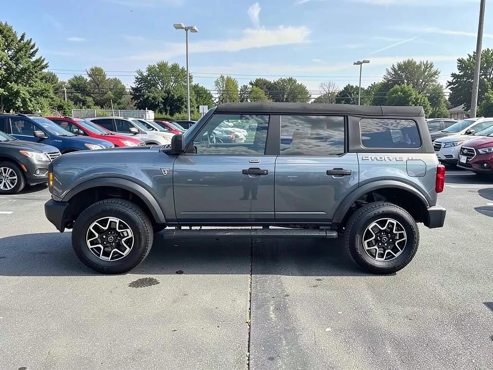 2023 Ford Bronco 6th Gen - Image 4 of 13