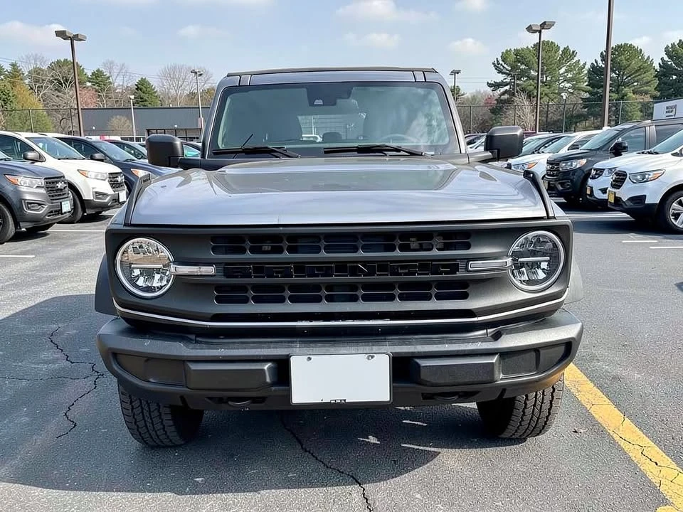 2023 Ford Bronco 6th Gen - Image 2 of 13