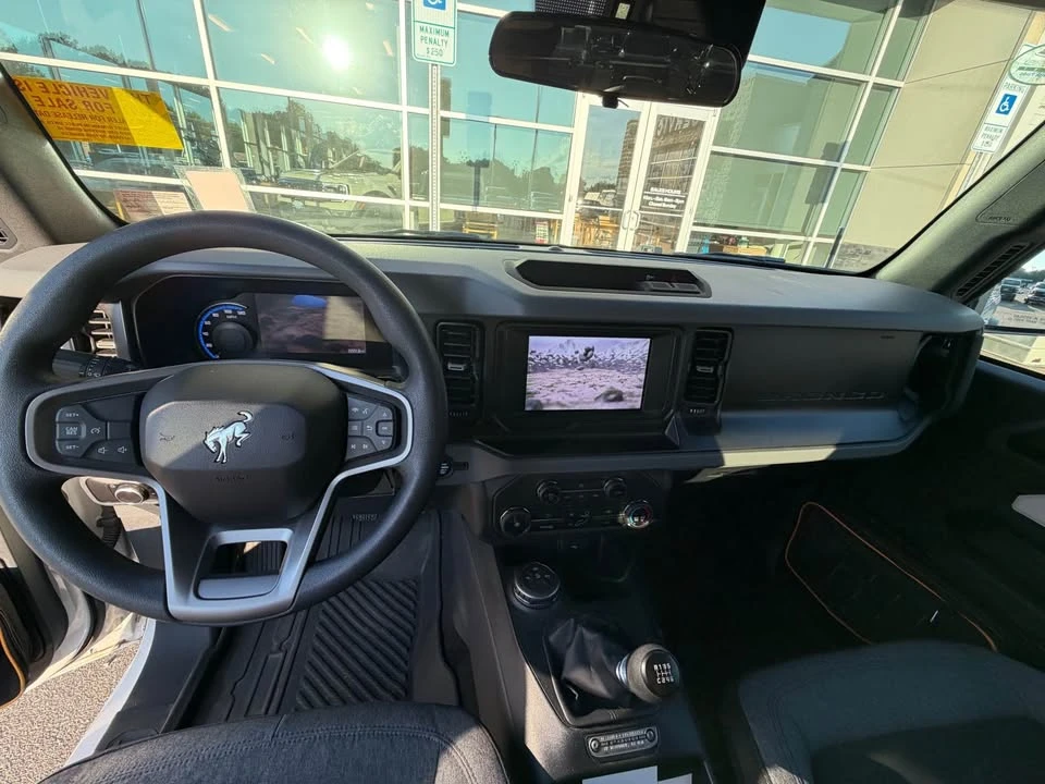 2023 Ford Bronco 6th Gen - Image 4 of 8