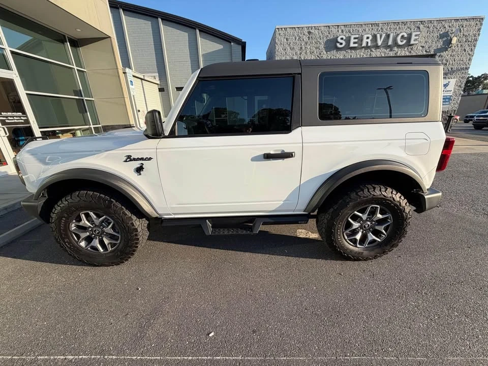 2023 Ford Bronco 6th Gen - Image 3 of 8