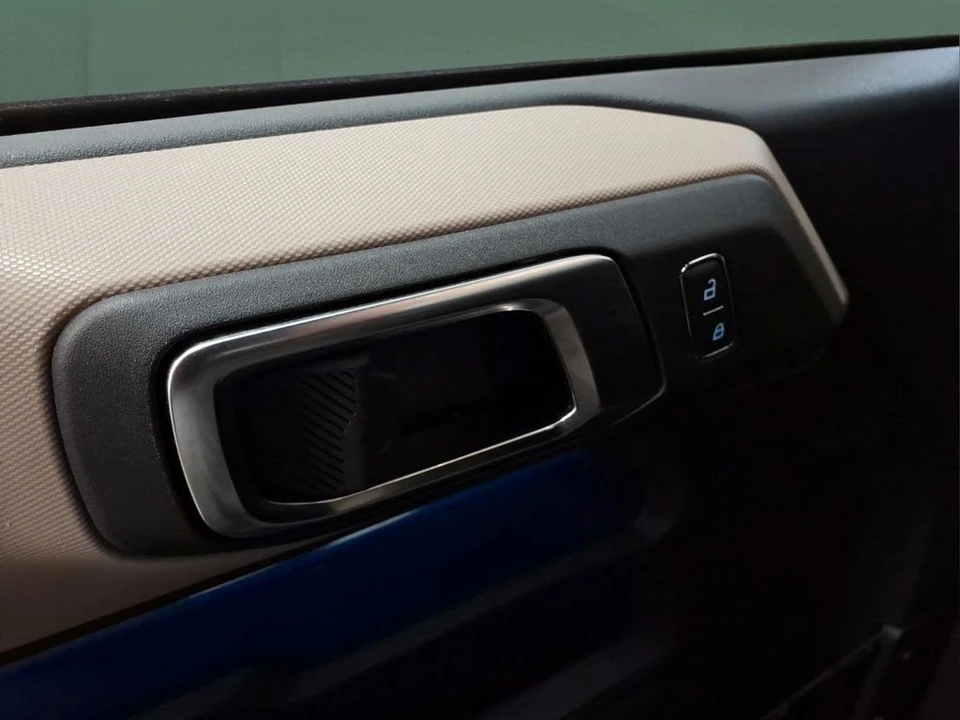 2023 Ford Bronco 6th Gen - Image 15 of 24
