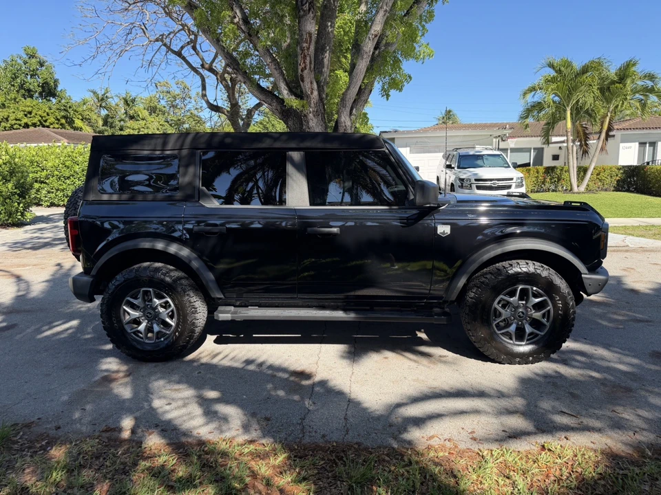 2023 Ford Bronco 6th Gen - Image 3 of 26