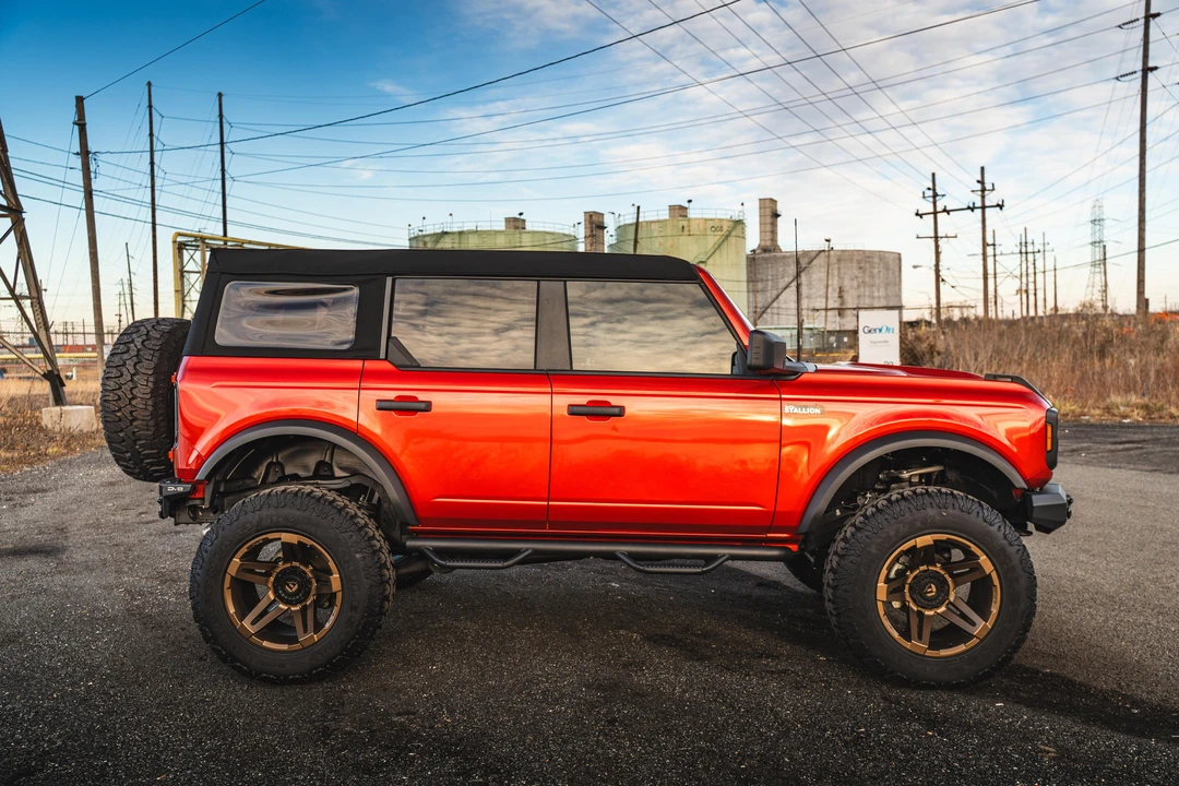 2023 Ford Bronco 6th Gen - Image 9 of 31