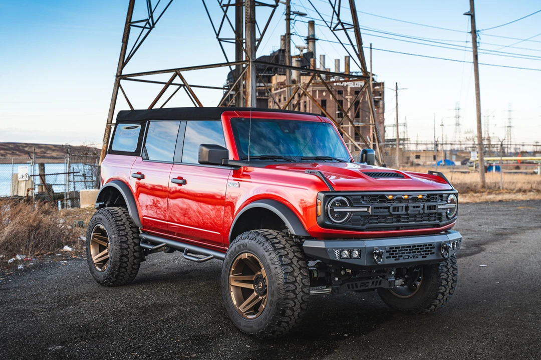 2023 Ford Bronco 6th Gen - Image 10 of 31