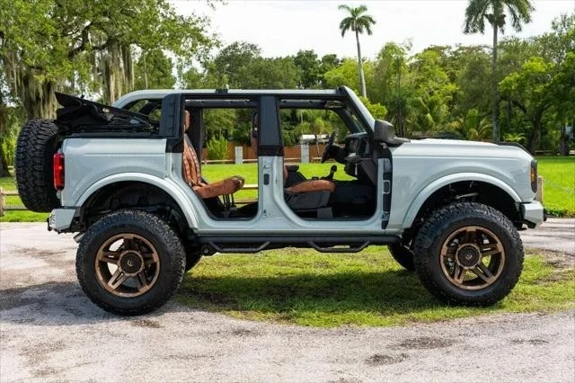 2023 Ford Bronco 6th Gen - Image 5 of 21