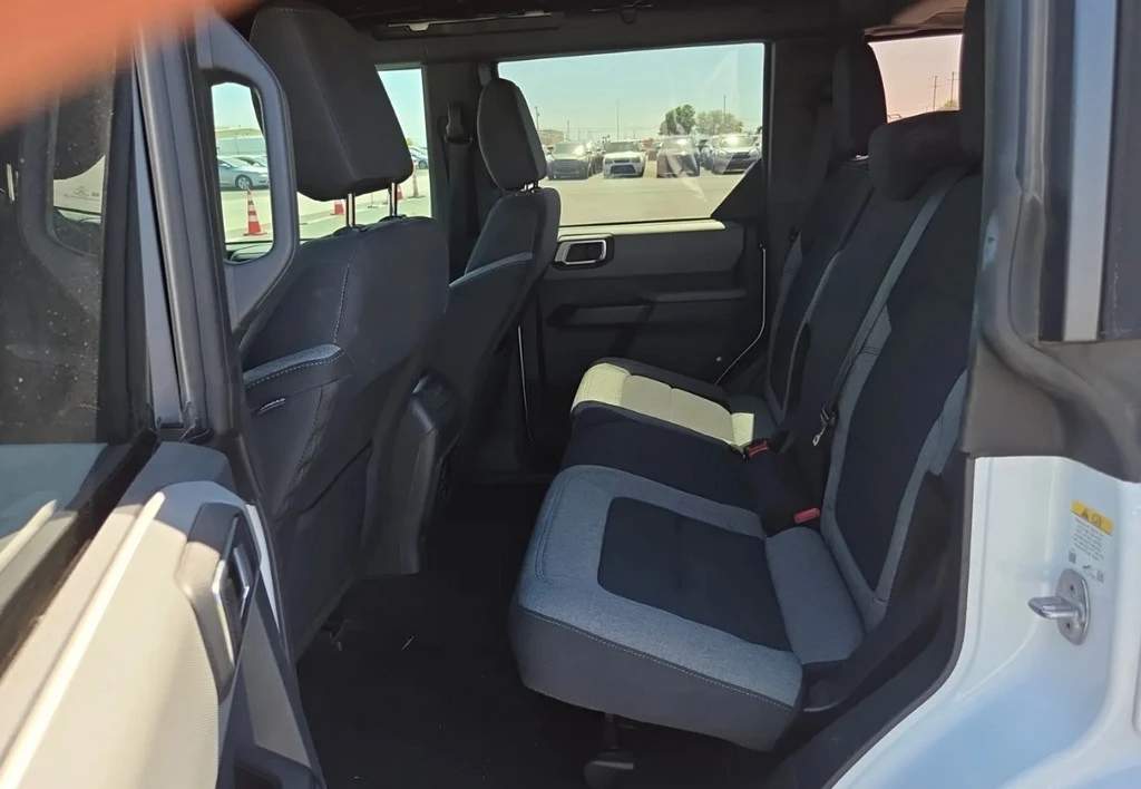 2023 Ford Bronco 6th Gen - Image 8 of 10