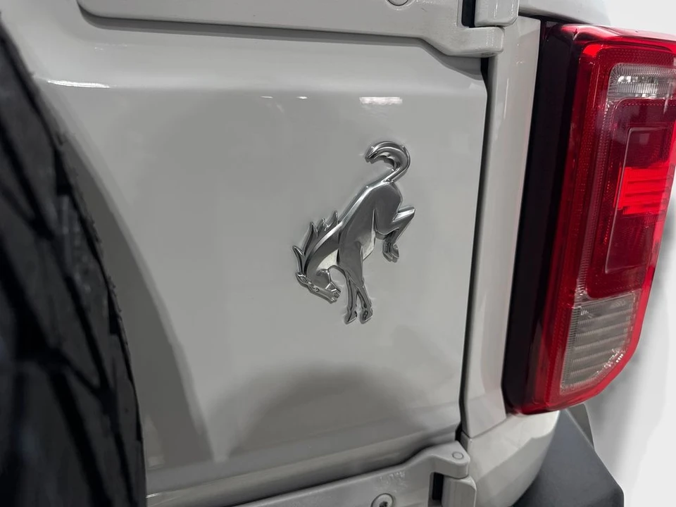 2023 Ford Bronco 6th Gen - Image 24 of 31
