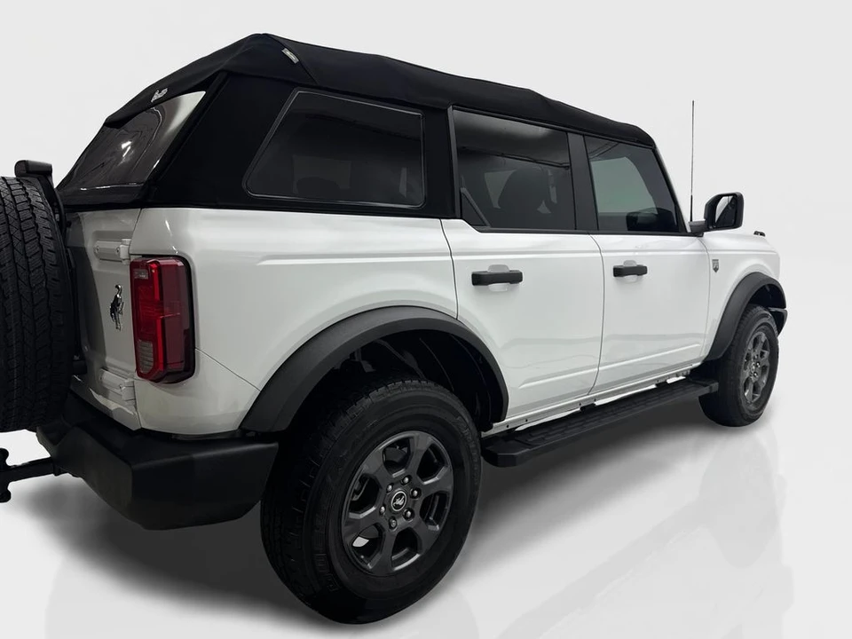 2023 Ford Bronco 6th Gen - Image 13 of 21