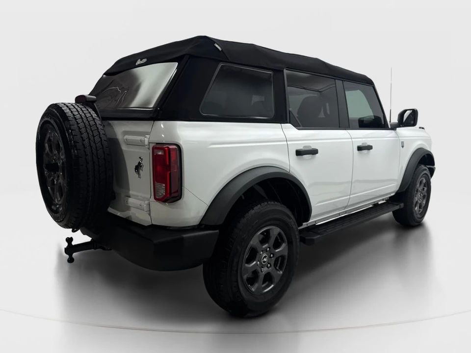 2023 Ford Bronco 6th Gen - Image 6 of 31