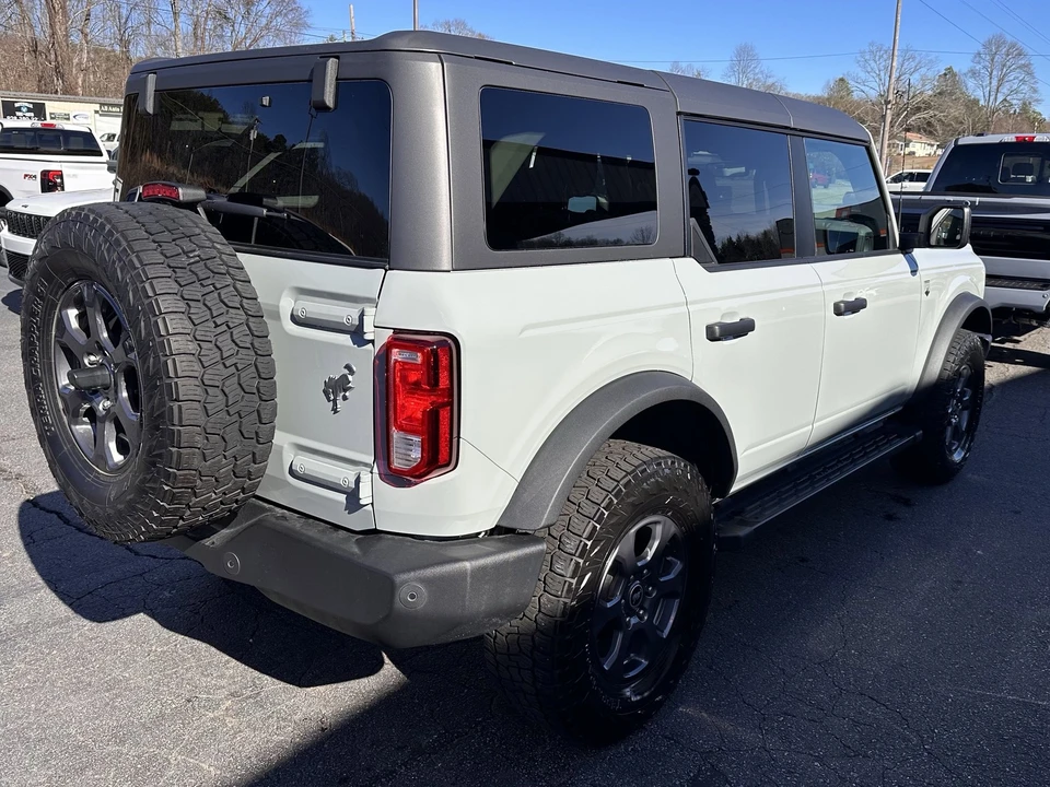 2023 Ford Bronco 6th Gen - Image 6 of 21