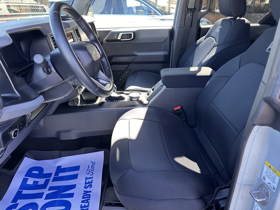 2023 Ford Bronco 6th Gen - Image 10 of 21