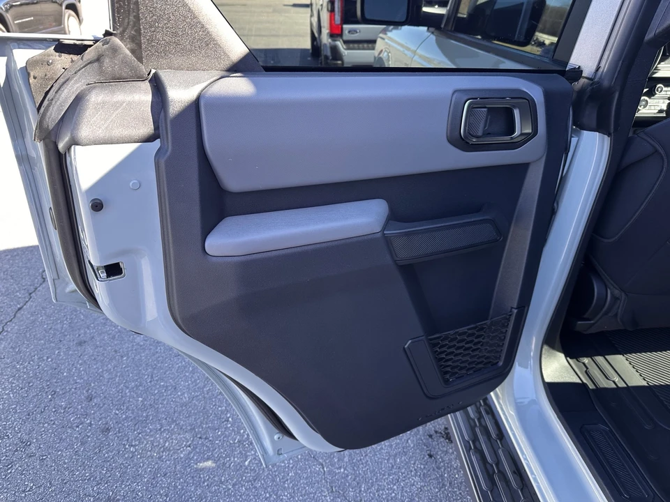 2023 Ford Bronco 6th Gen - Image 11 of 12