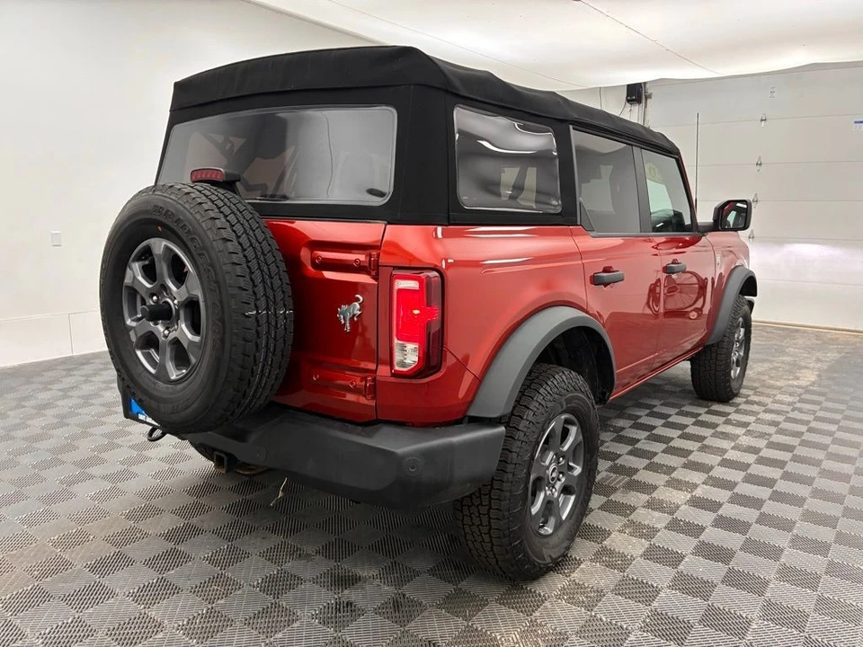 2023 Ford Bronco 6th Gen - Image 7 of 12