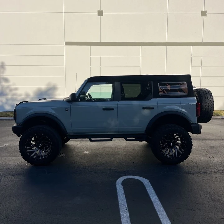 2023 Ford Bronco 6th Gen - Image 6 of 12