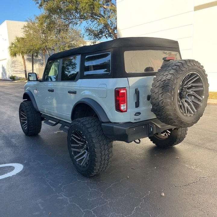 2023 Ford Bronco 6th Gen - Image 7 of 12