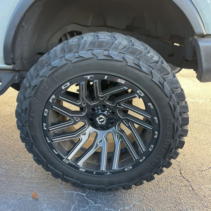 2023 Ford Bronco 6th Gen - Image 11 of 12