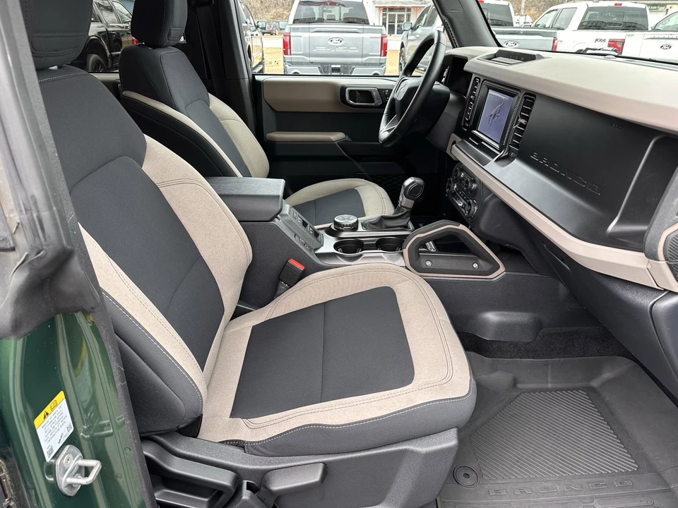 2023 Ford Bronco 6th Gen - Image 14 of 31