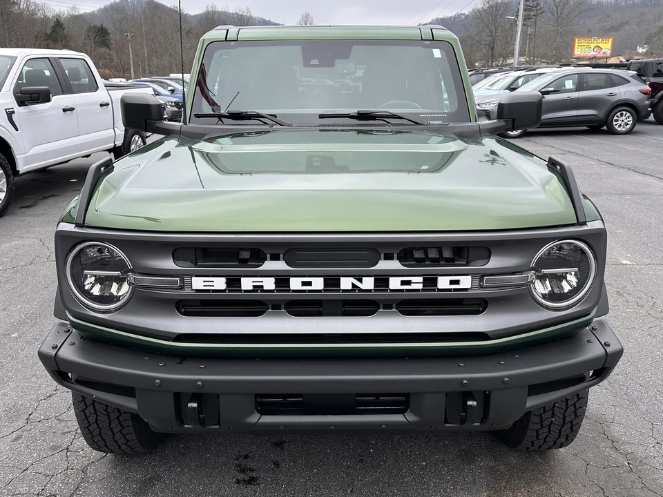 2023 Ford Bronco 6th Gen - Image 3 of 31