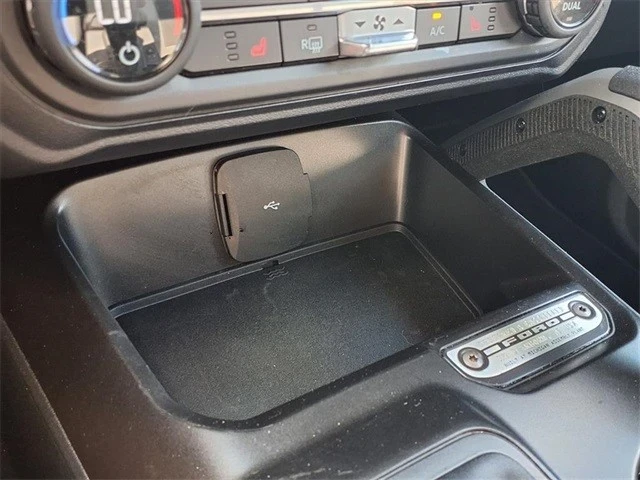 2023 Ford Bronco 6th Gen - Image 8 of 21