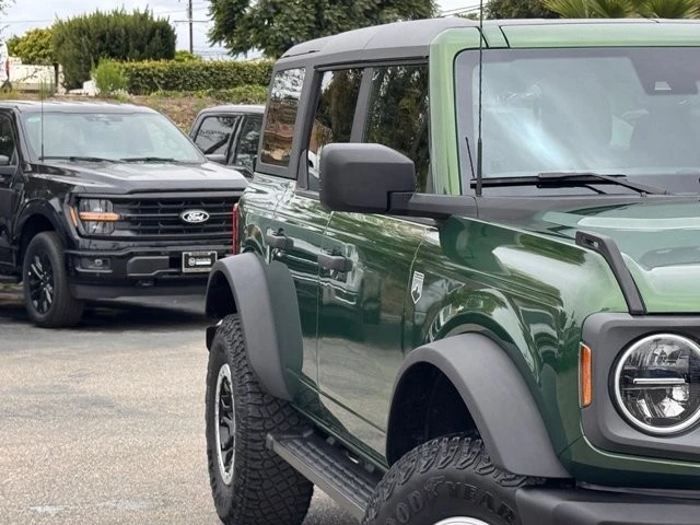 2023 Ford Bronco 6th Gen - Image 5 of 30