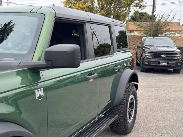 2023 Ford Bronco 6th Gen - Image 9 of 30