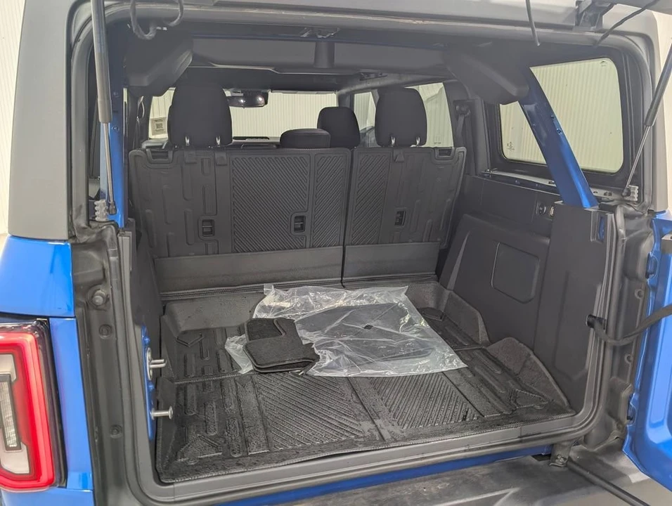 2023 Ford Bronco 6th Gen - Image 8 of 13