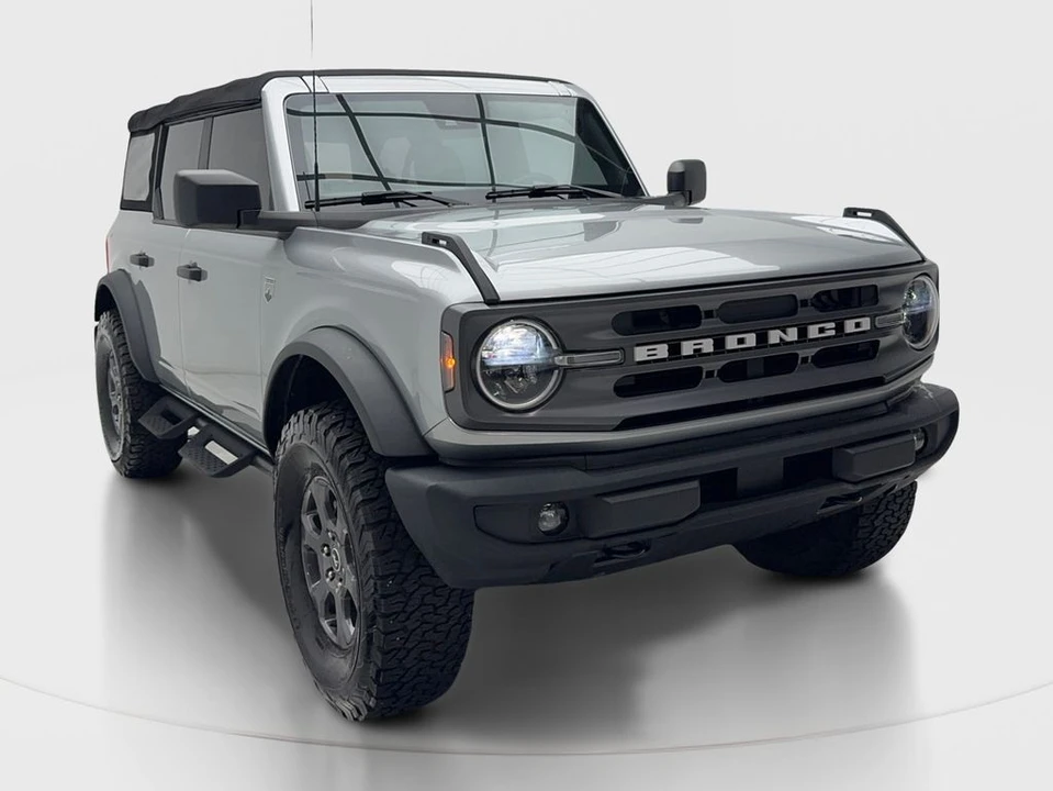 2023 Ford Bronco 6th Gen - Image 2 of 31