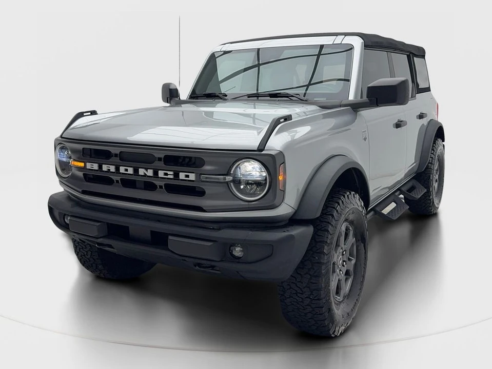 2023 Ford Bronco 6th Gen - Image 4 of 31