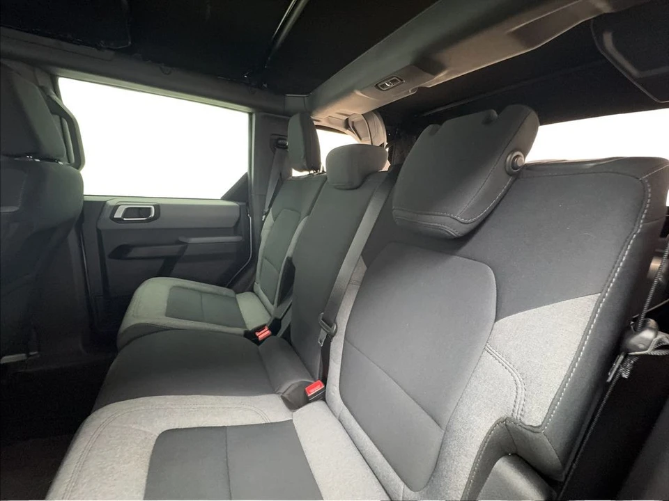 2023 Ford Bronco 6th Gen - Image 23 of 31