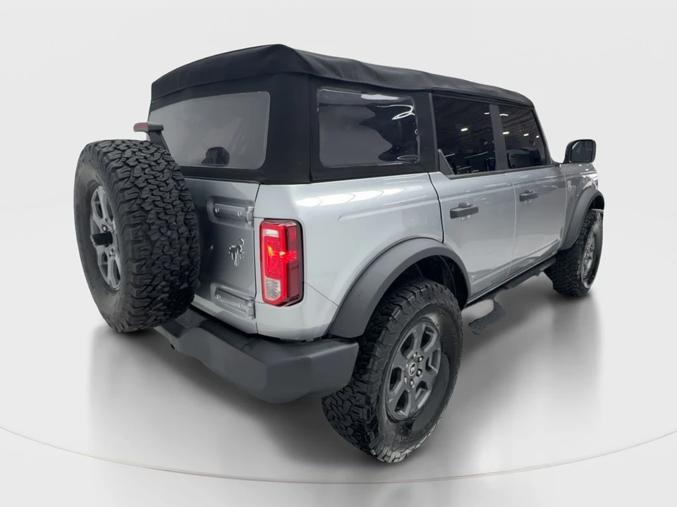 2023 Ford Bronco 6th Gen - Image 7 of 31