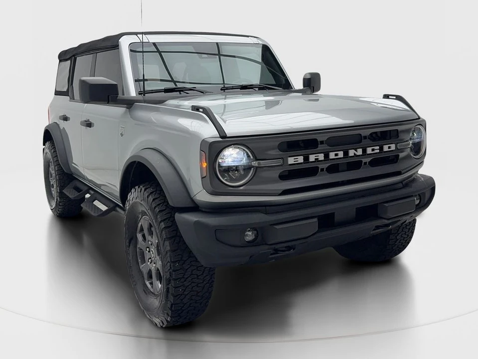 2023 Ford Bronco 6th Gen - Image 2 of 31