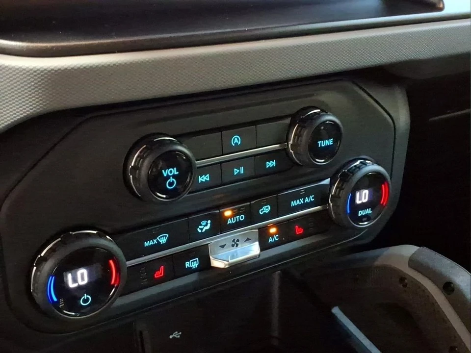 2023 Ford Bronco 6th Gen - Image 9 of 27