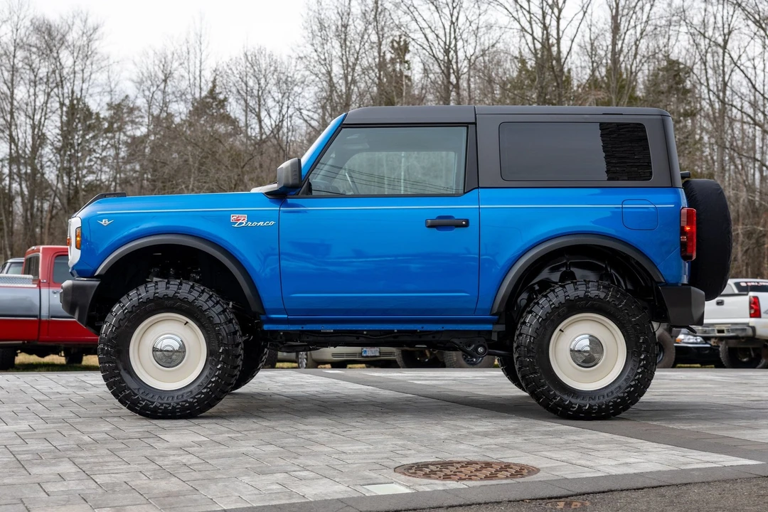 2023 Ford Bronco 6th Gen - Image 5 of 21