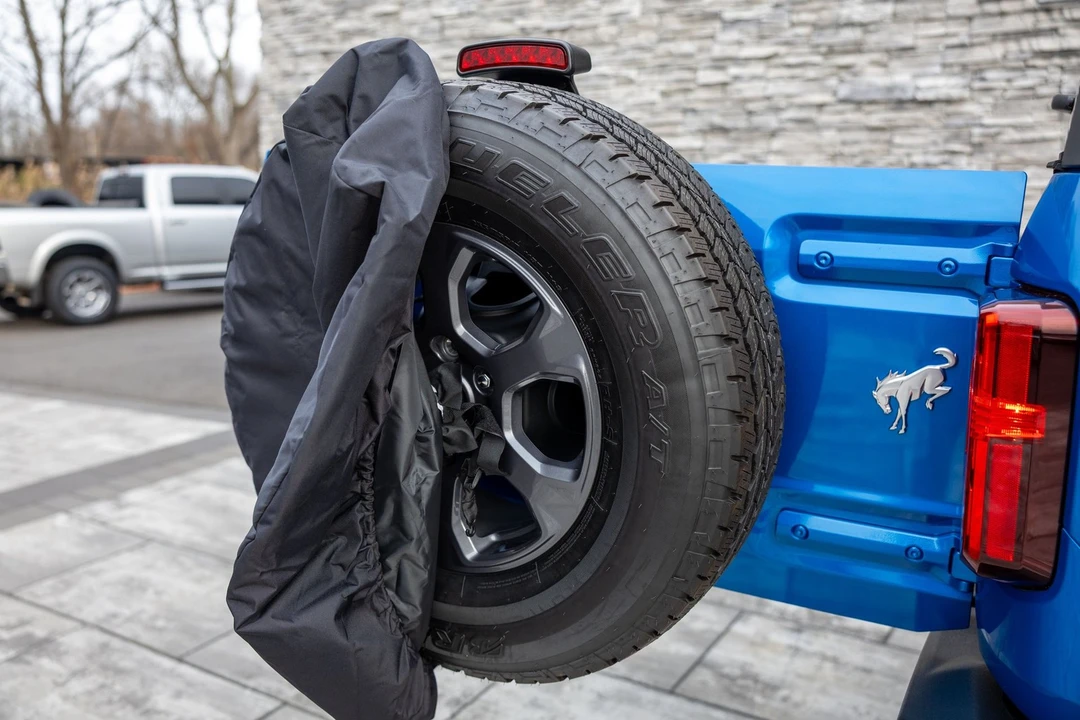 2023 Ford Bronco 6th Gen - Image 18 of 21